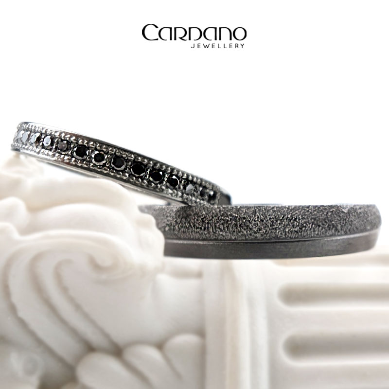 Obrączki z czarnego złota