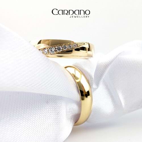 Półokrągłe złote obrączki ślubne z brylantami naturalnymi Sary i Kamila | Jubiler Bydgoszcz