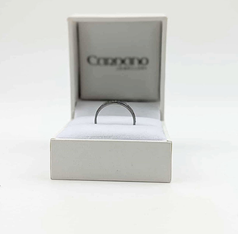 Czarny pierścionek z czarnymi diamentami