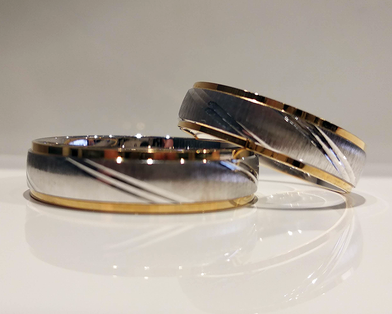 Obrączki ślubne z oryginalnym wzorem 5mm dwukolorowe białe i żółte złoto próba 585