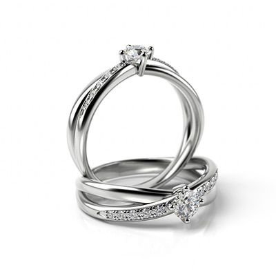 Pierścionek z białego złota z brylantami 