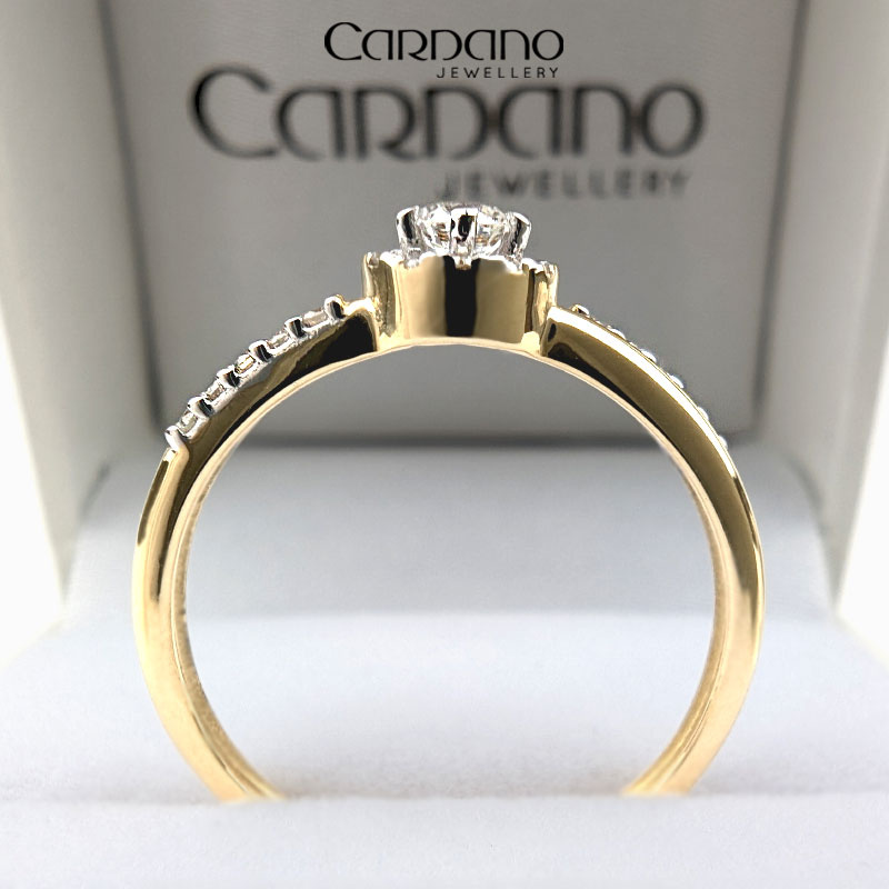 Pierścionek z diamentami żółte złoto 585