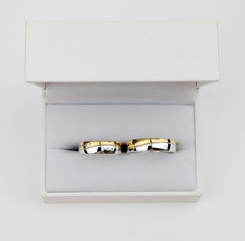 Obrączki ślubne półokrągłe 5,5mm z falą dwukolorowe z żółtym i białym złotem próba 585