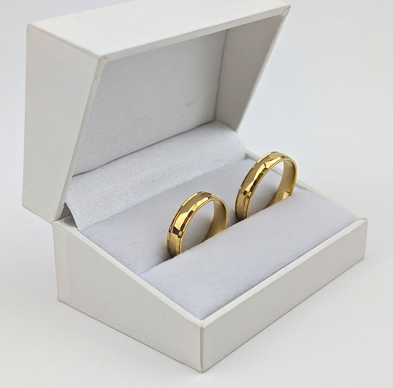 Obrączki ślubne półokrągłe zdobne 4,5mm żółte złoto próba 585