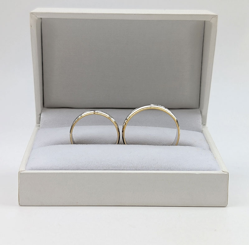 Obrączki ślubne półokrągłe 5mm ze wzorem dwukolorowe złoto żółte i białe próba 585