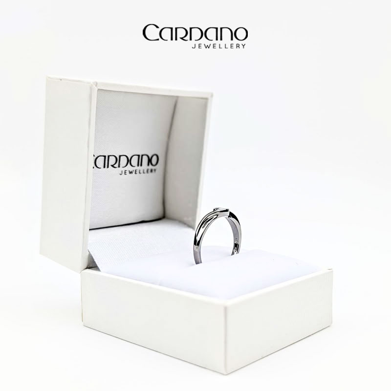 Pierścionek z czarnego złota 585 z diamentem