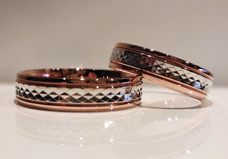 Obrączki ślubne półokrągłe 6mm z diamentowanym zdobieniem dwukolorowe złoto próba 585