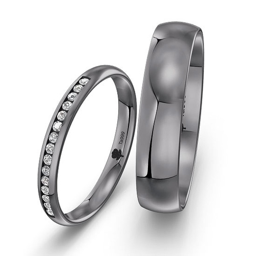 Obrączki ślubne półokrągłe wykonane z tantalu