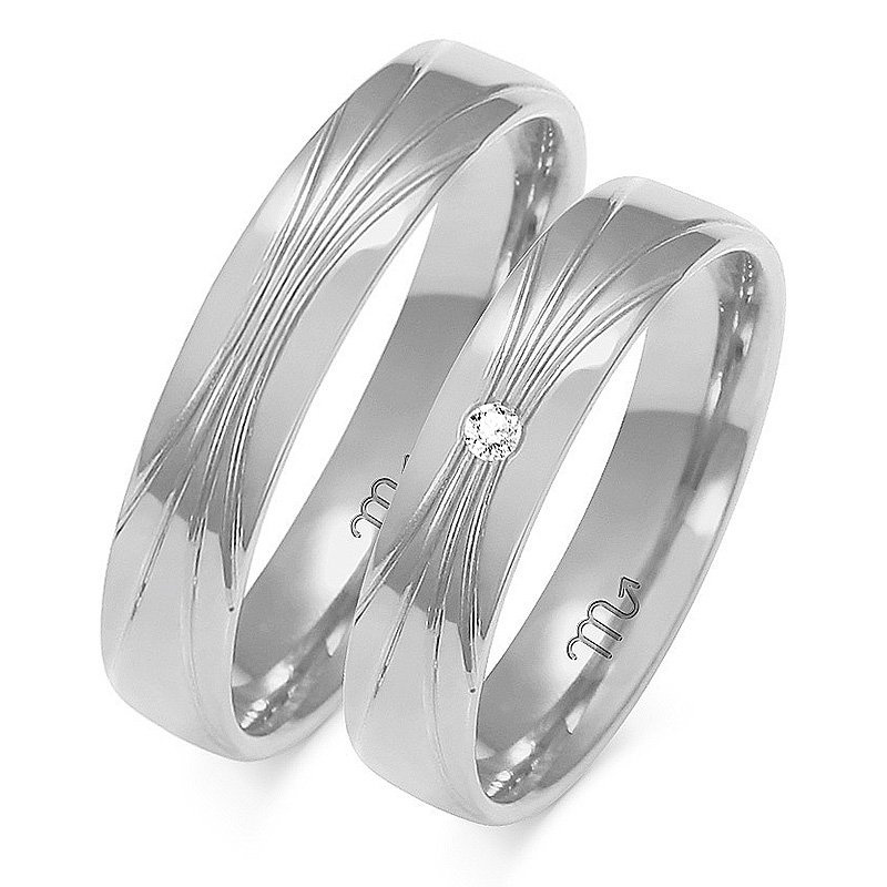 Obrączki ślubne półokrągłe 4,5mm z kamieniem żółte złoto 585