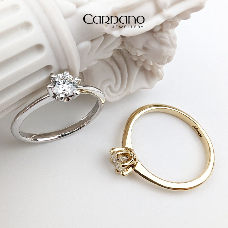 Pierścionek z białego złota z brylantem naturalnym