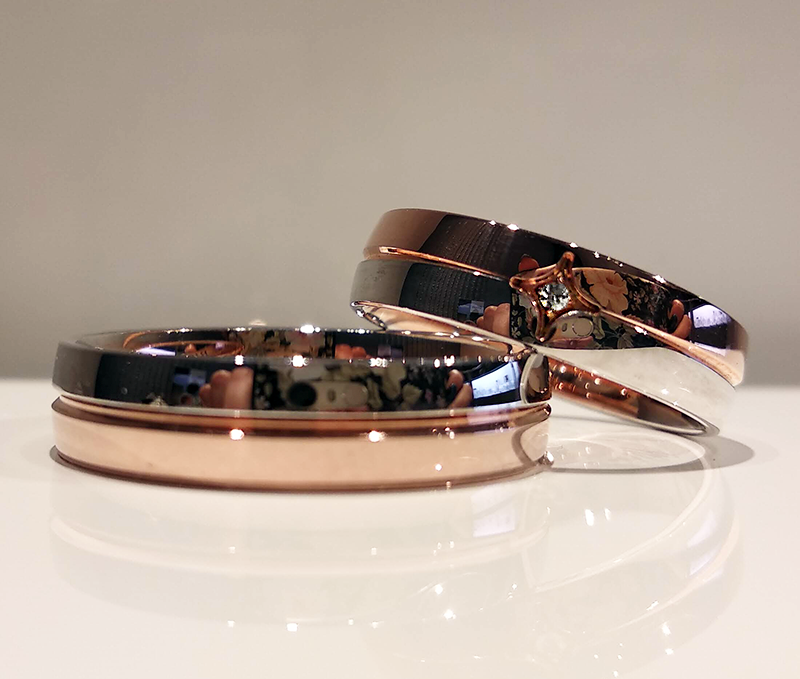 Obrączki ślubne półokrągłe ze wzorem 5mm dwukolorowe białe i czerwone złoto próba 585