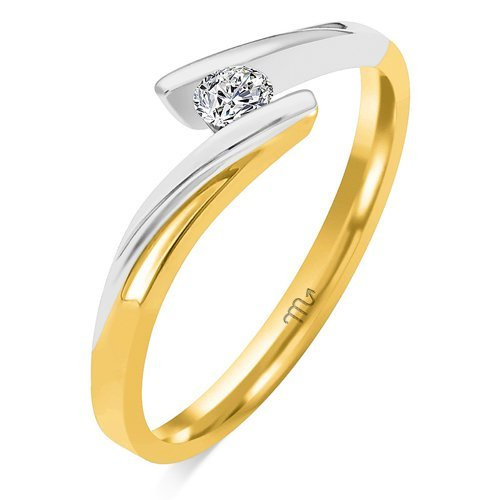 Złoty pierścionek z brylantami