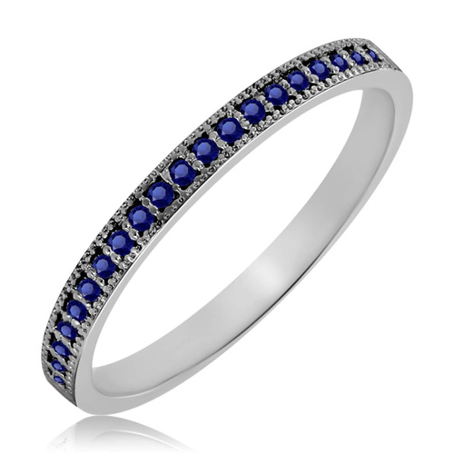 Biały pierścionek z szafirami 
