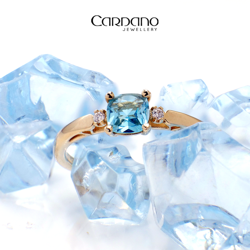 Złoty pierścionek z topazem i brylantami