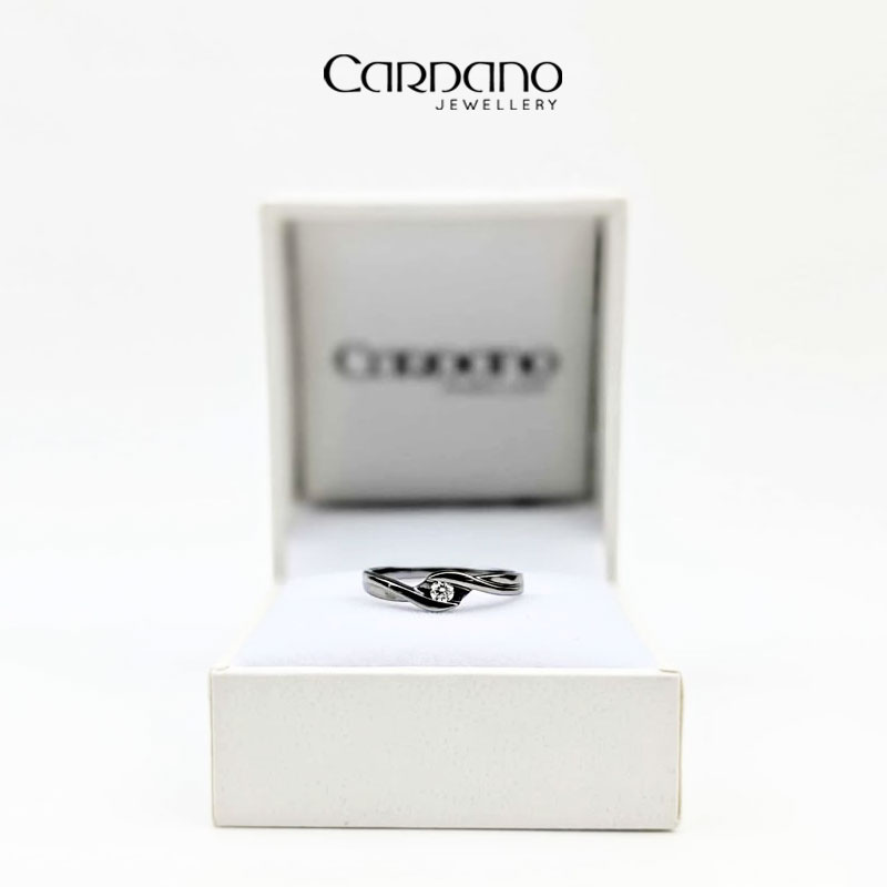 Pierścionek z czarnego złota 585 z diamentem