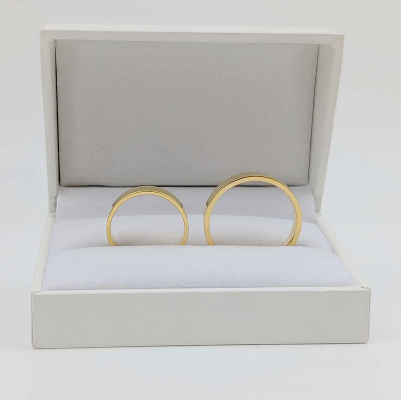 Obrączki ślubne klasyczne płaskie 4mm żółte złoto 585