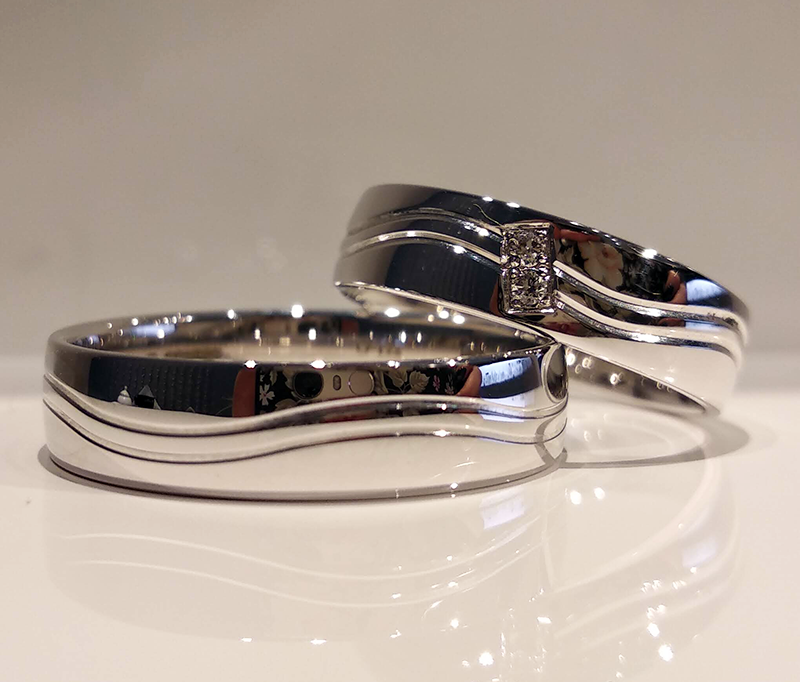 Obrączki ślubne półokrągłe z podwójną falą 5mm białe złoto 585