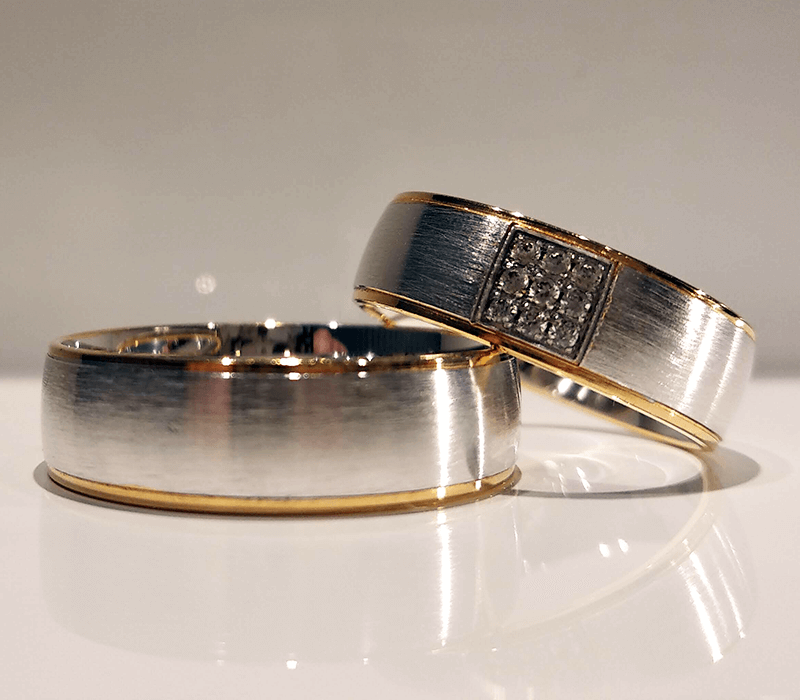 Obrączki ślubne półokrągłe 6mm matowe z kamieniami dwukolorowe żółte i białe złoto próba 585